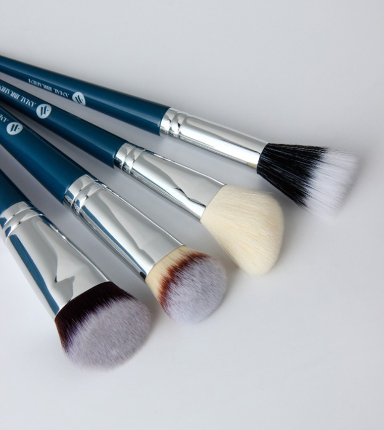 Portable Make Up Brush Set Box by Amal Ibrahim