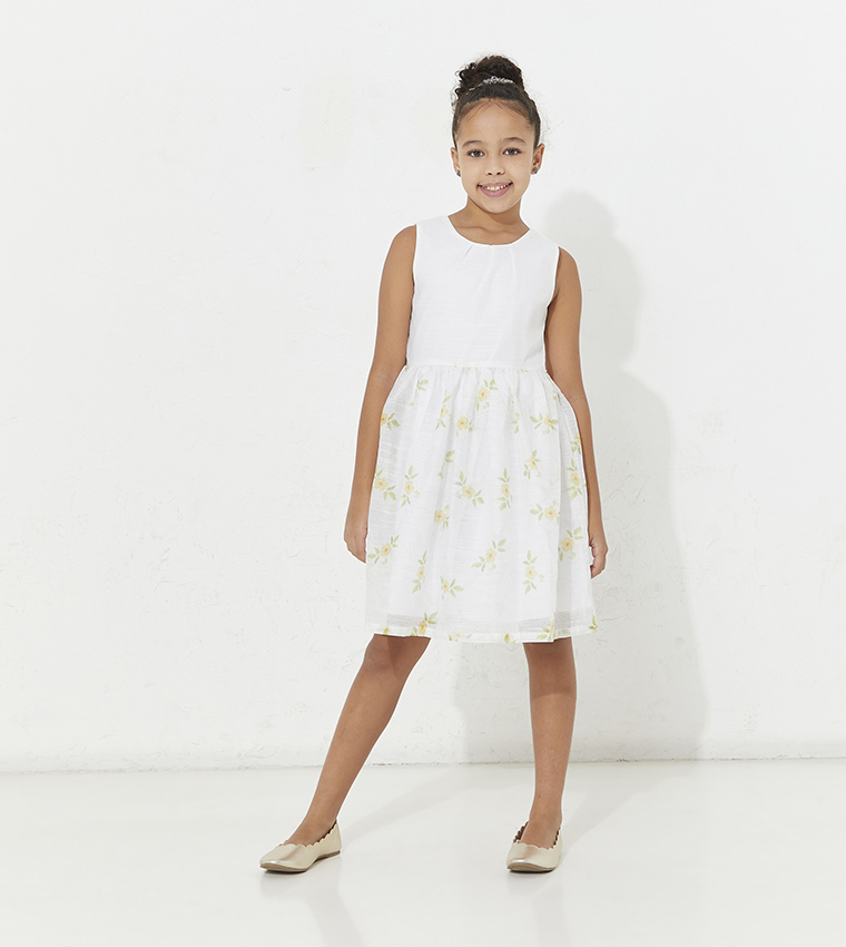 Buy HIS & HERS Teen Girl's Sleevesless Round Neck Fit And Flare Dress In Multiple Colors | 6thstreet Oman Buy HIS & HERS Teen Girl's Sleevesless Round Neck Fit And Flare Dress In Multiple Colors | 6thstreet Oman