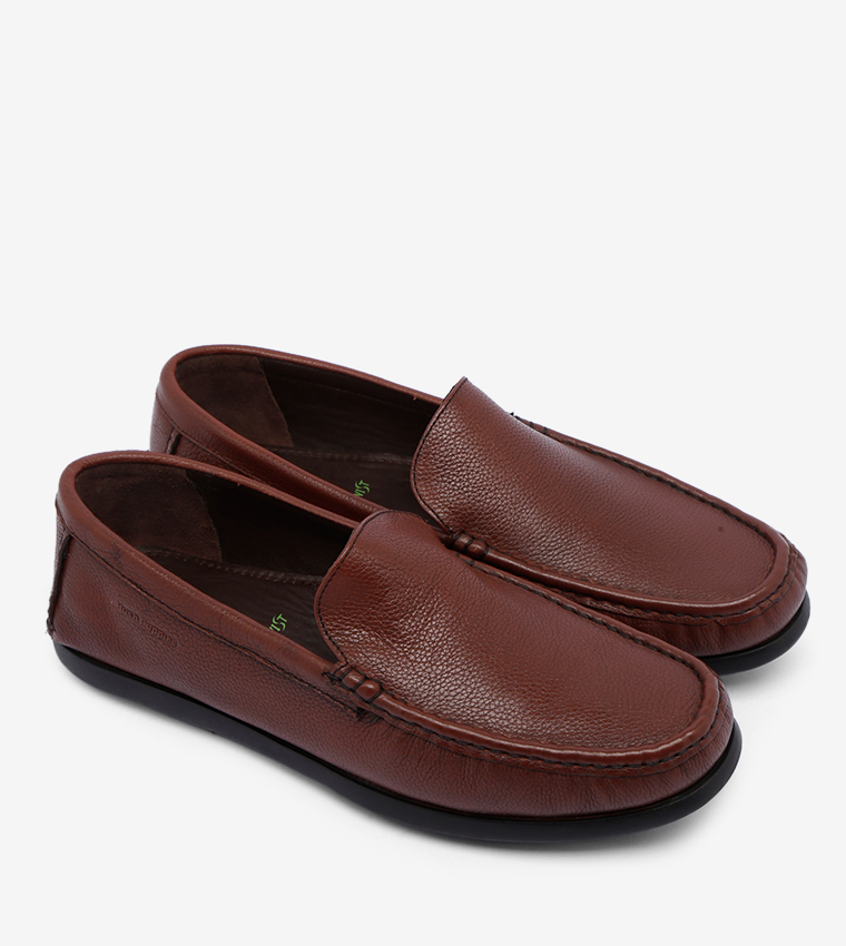 Solid Classic Loafers - Brown