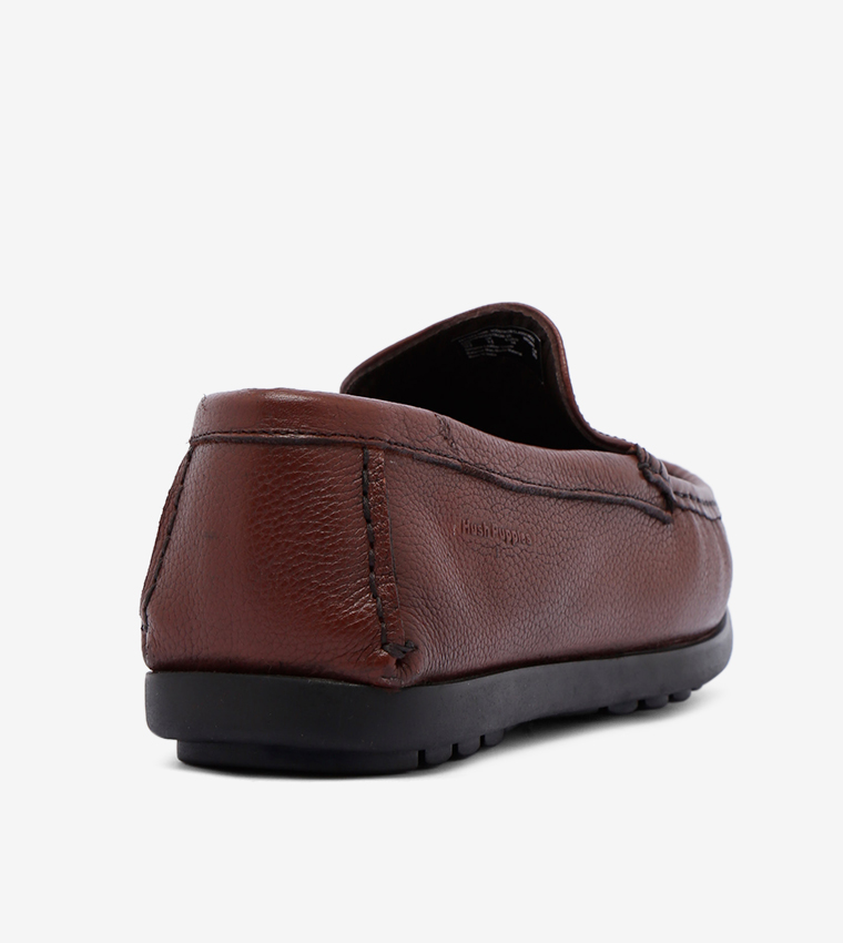 Solid Classic Loafers - Brown