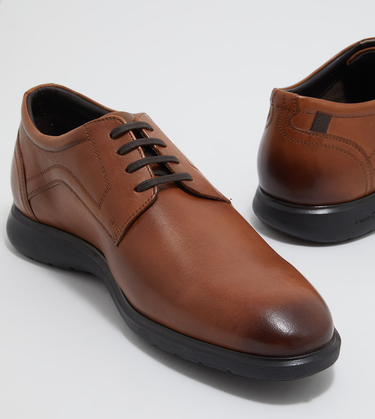 Buy Hush Puppies Exeter Round Toe Lace Up Oxford Shoes In Tan