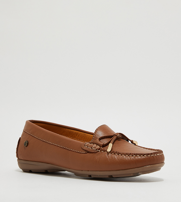 Tan store moccasins womens