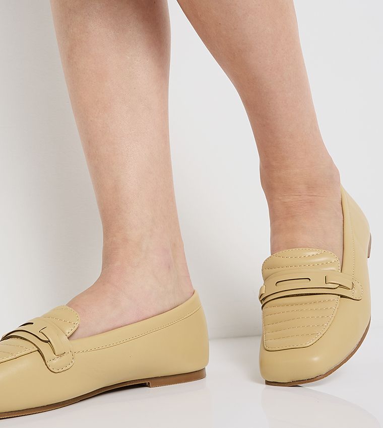D-MOC Quilted Slip-on Loafers