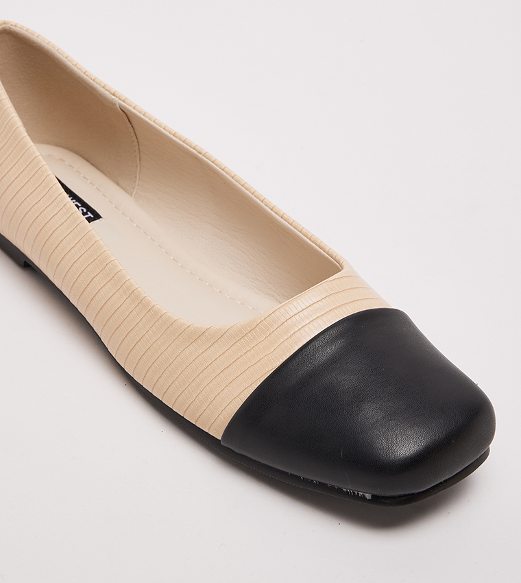 D-ROUND Cap Toe Ballerinas