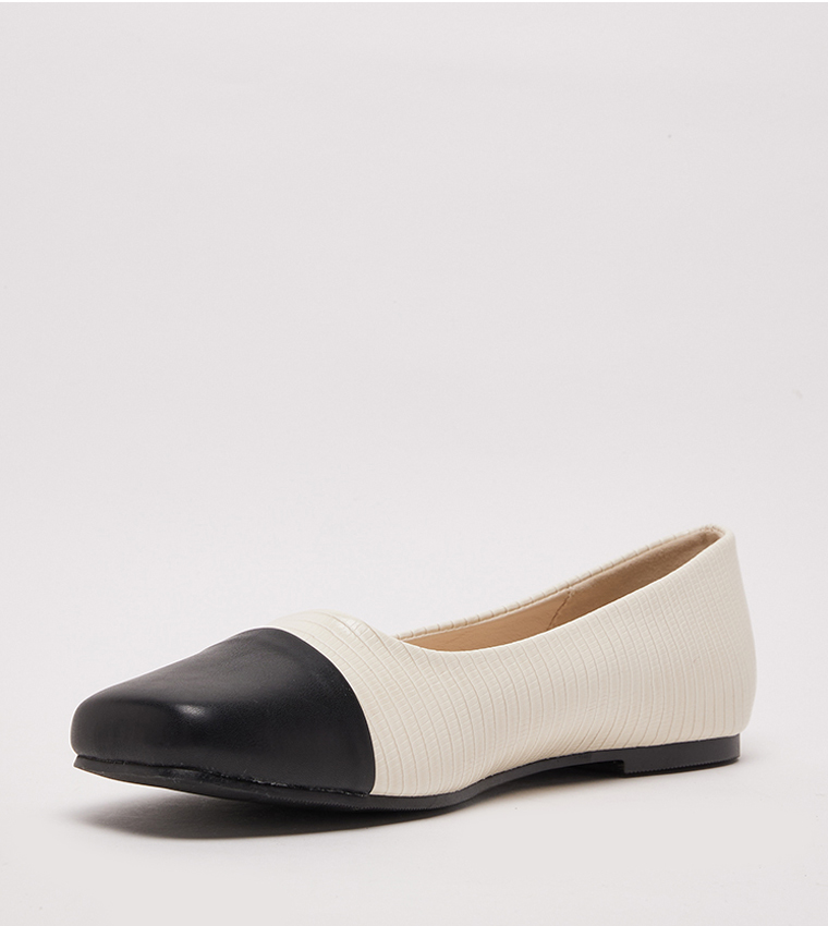 D-ROUND Cap Toe Ballerinas