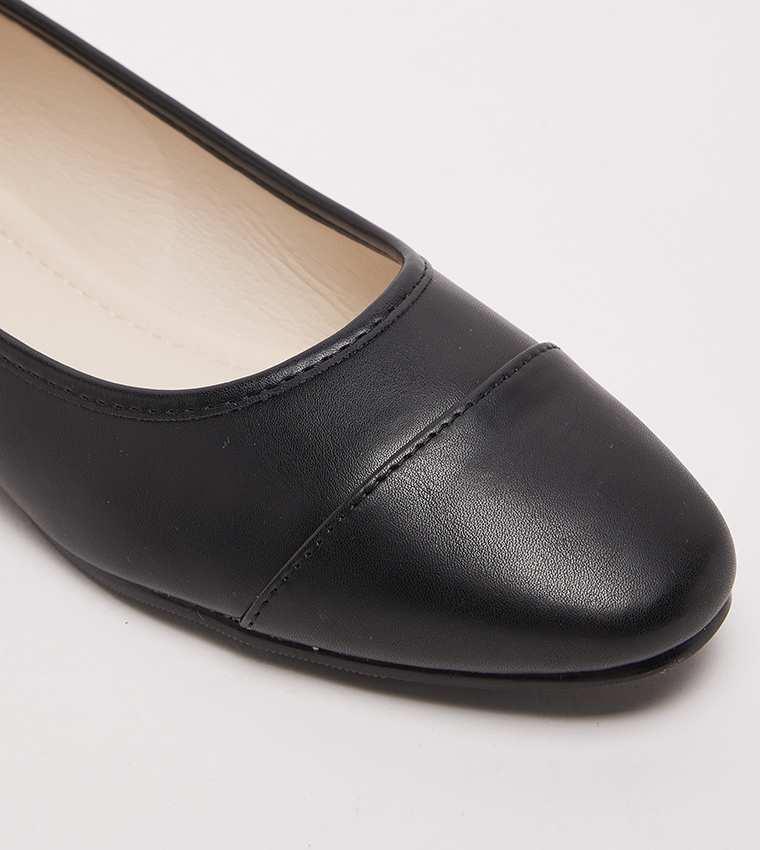 D-SARA Cap Toe Ballerinas