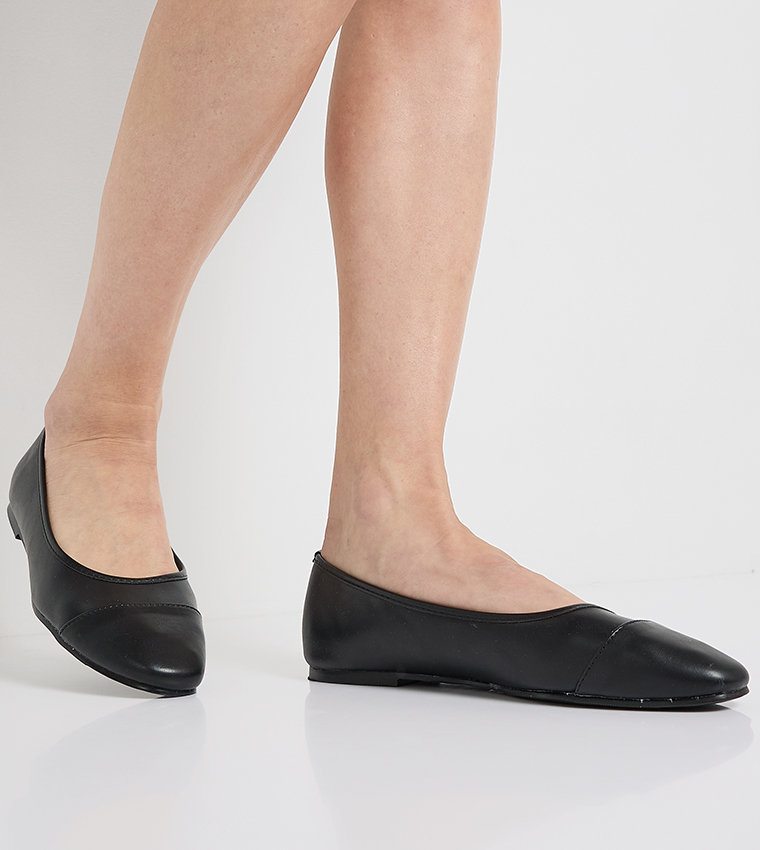 D-SARA Cap Toe Ballerinas