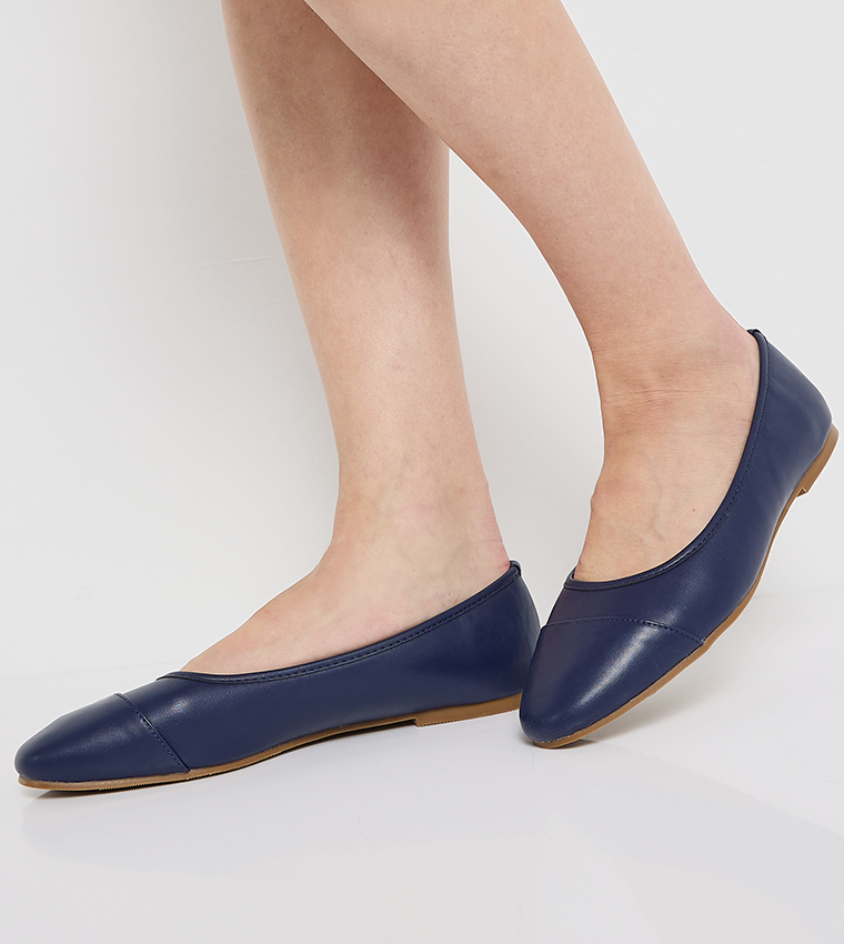 D-SARA Cap Toe Ballerinas