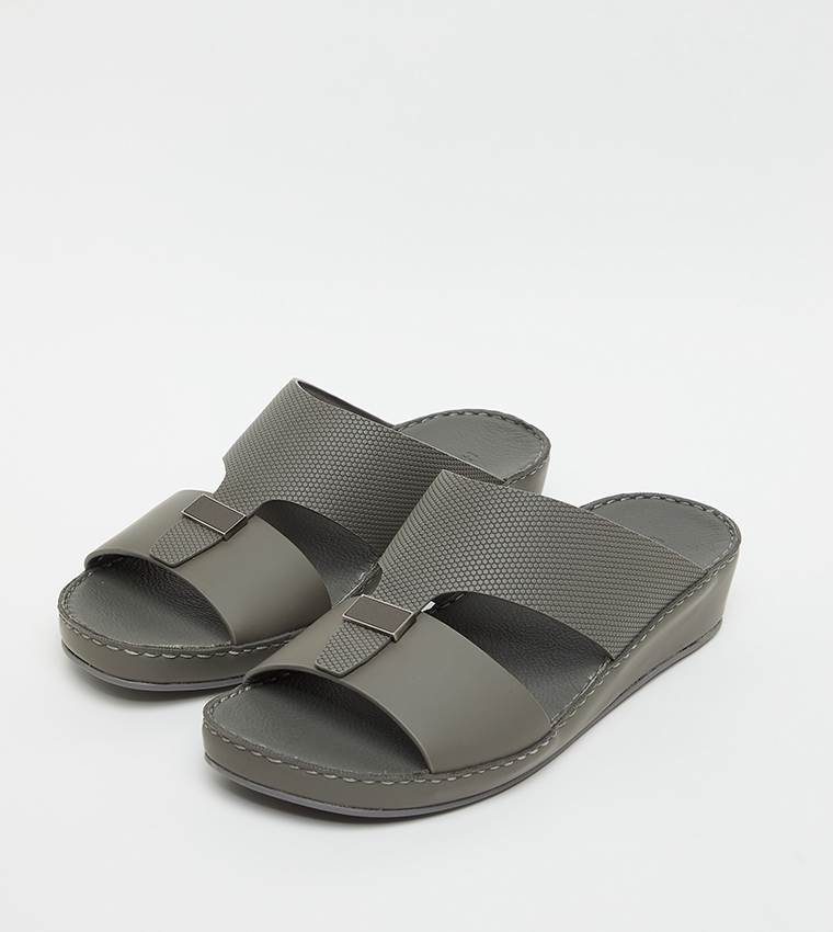 ARH 2186 002 Textured Arabic Sandals