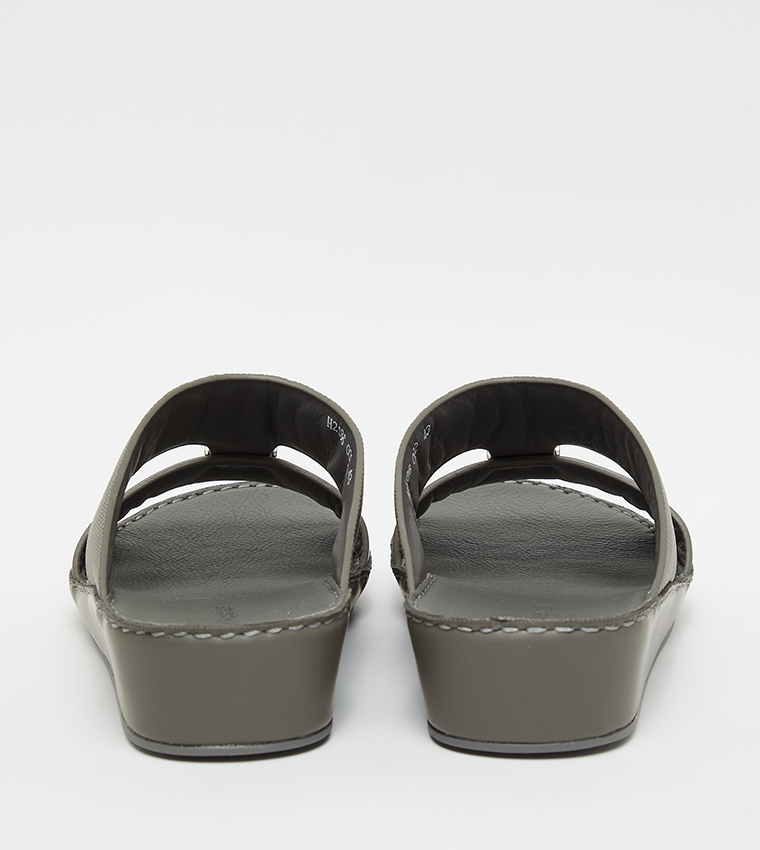 ARH 2186 002 Textured Arabic Sandals