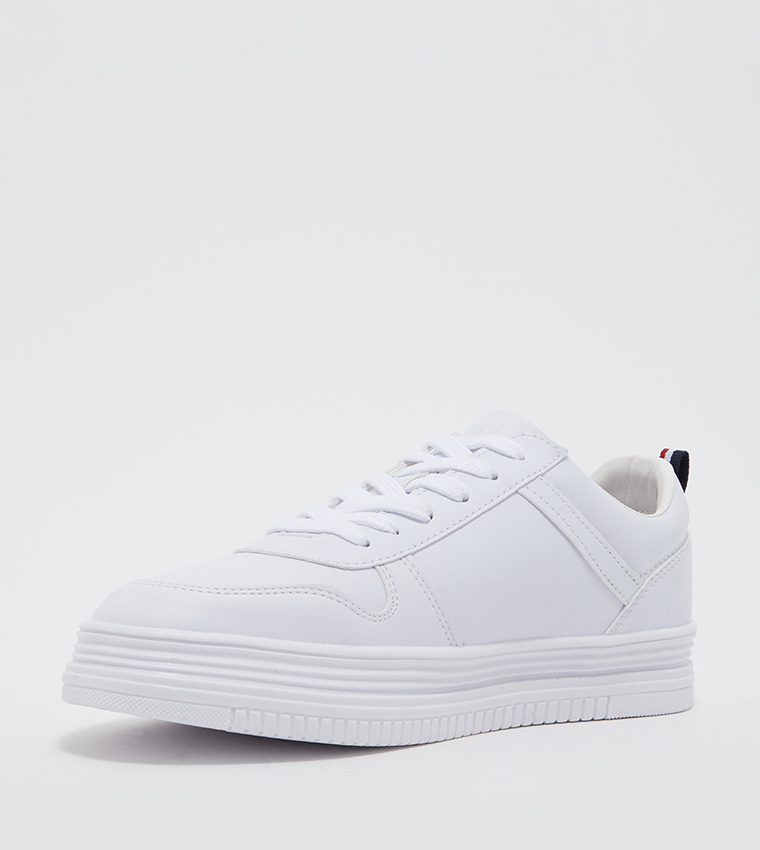3I SURI 3FX Comfort Low Top Sneakers