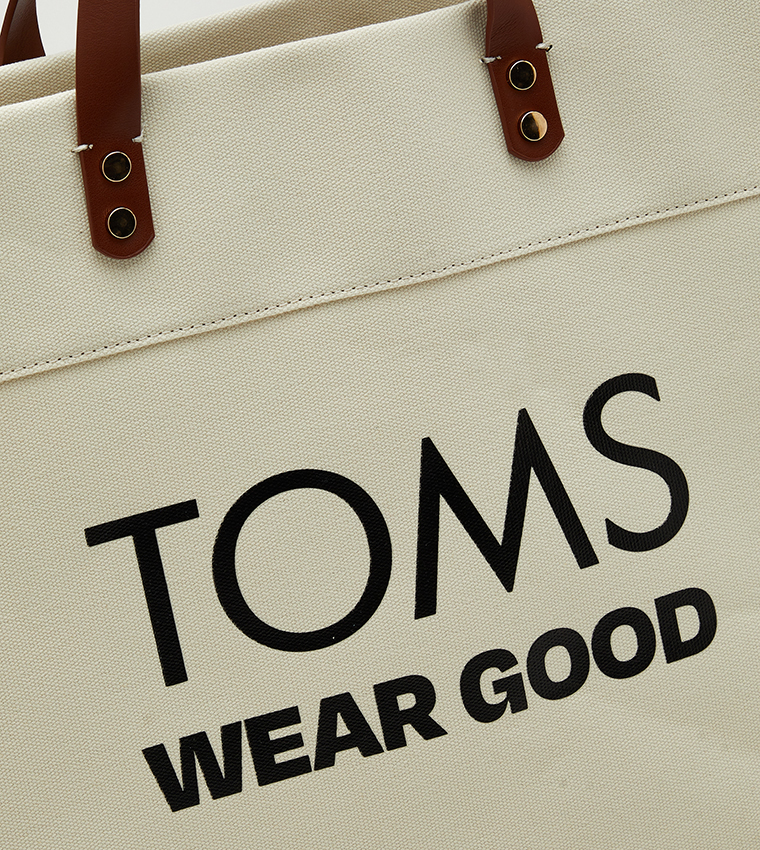 Toms tote deals