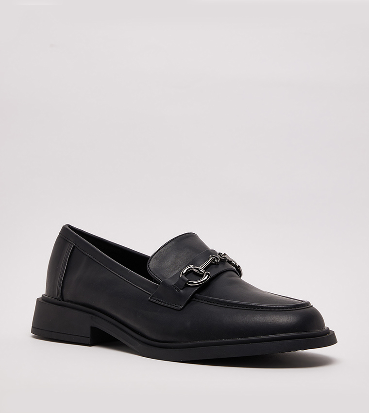 Buy Nine West D MAYA Slip On Loafers In Black 6thStreet Saudi Arabia