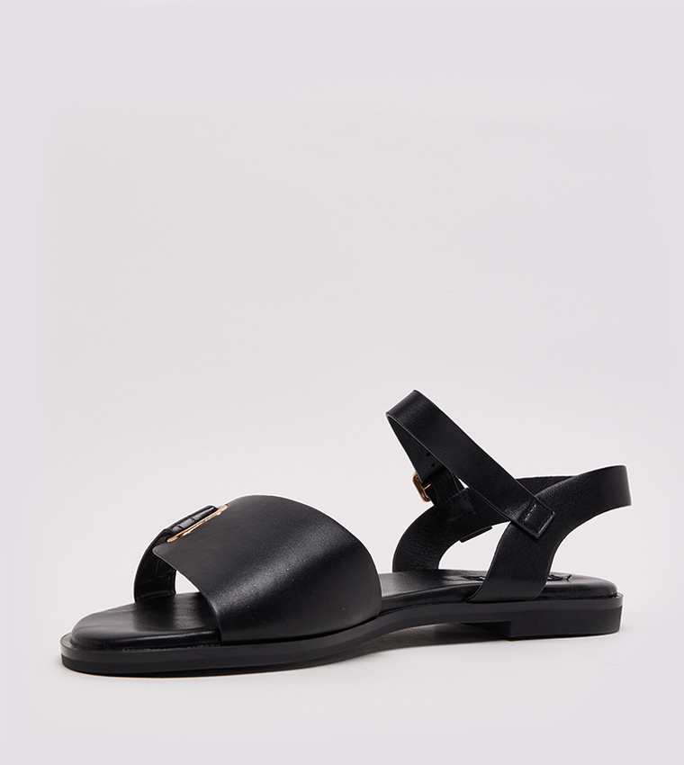 D-ELLA2 Open Toe Flat Sandals