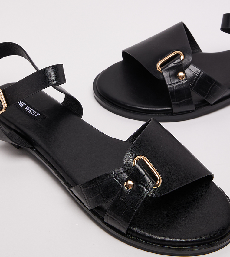 D-ELLA2 Open Toe Flat Sandals
