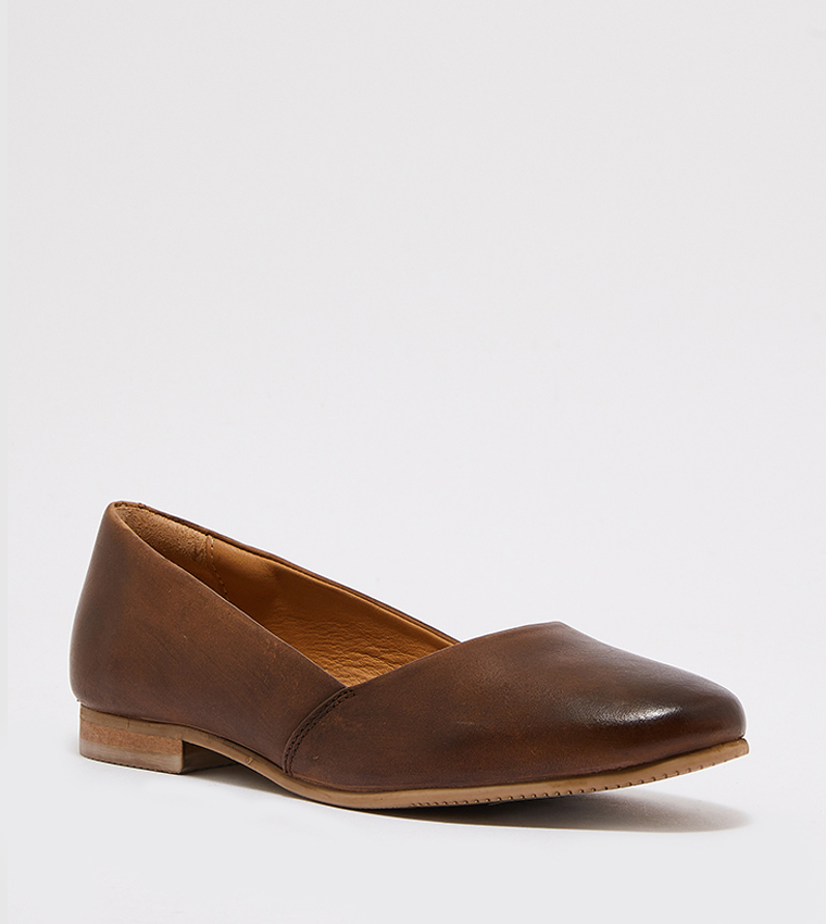 CLARE BALLET Plain Toe Ballerina