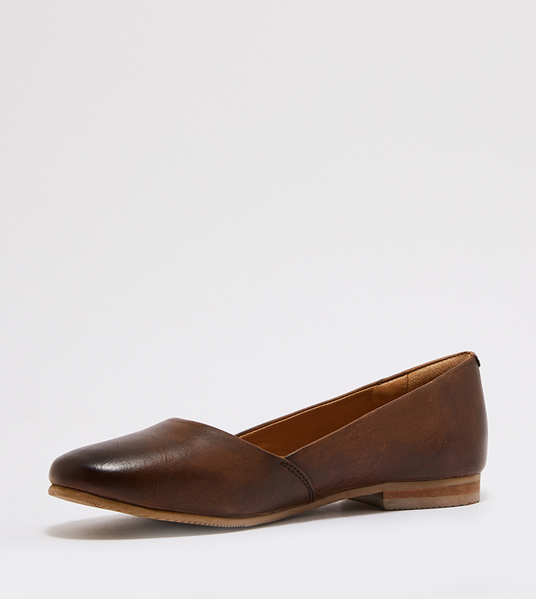 CLARE BALLET Plain Toe Ballerina