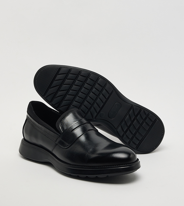 SUHI Solid Slip-On Formal Shoes