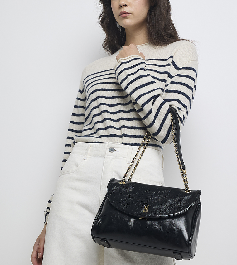 شنطة كتف فلاب مونوغرام