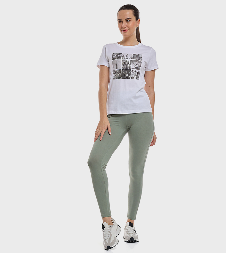 Graphic Print T-Shirt with Crew Neck