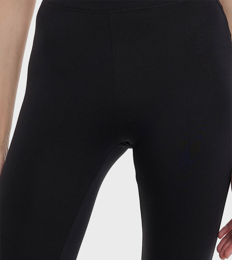 Solid 3/4 Leggings with Elastic Waist