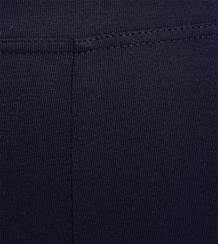 Solid 3/4 Leggings with Elastic Waist