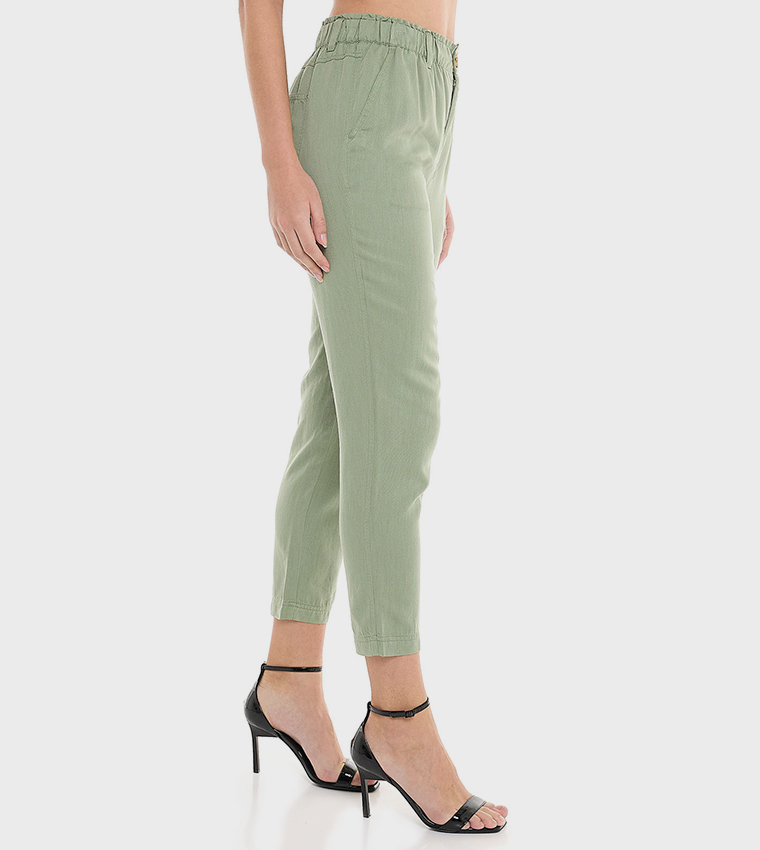 Solid Tapered Fit Pants With Button Closure