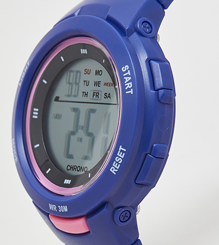 ساعة رقمية بطبعة