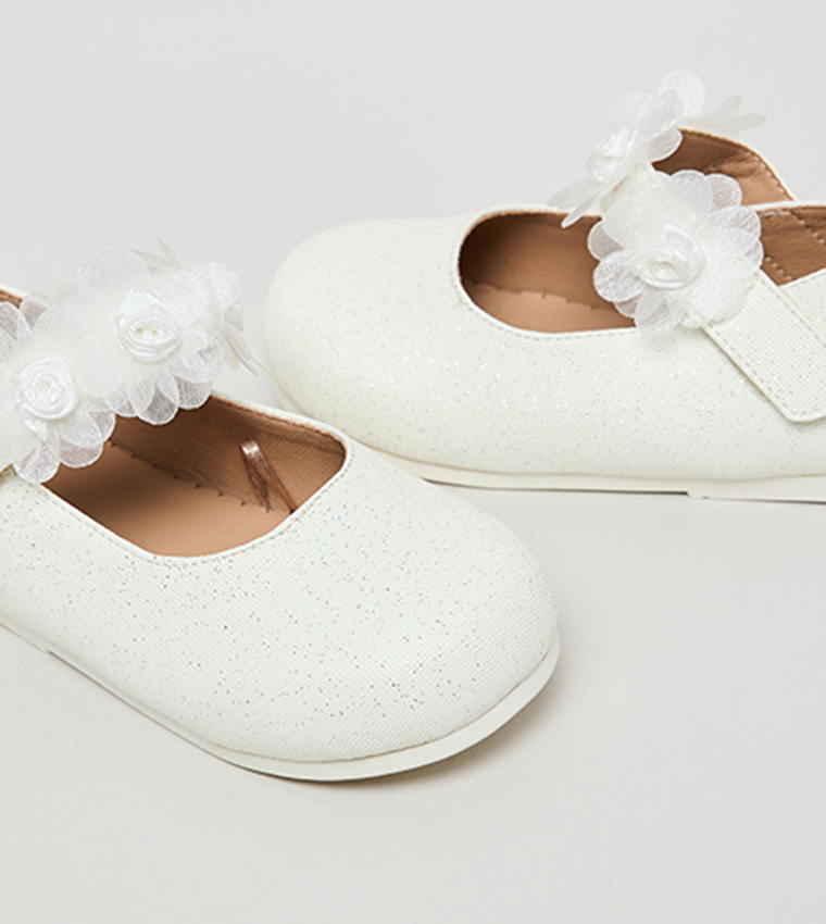 Appliqued Mary Jane Shoes