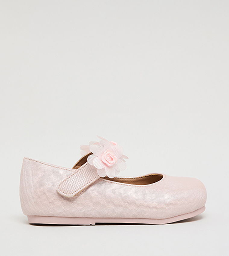 Appliqued Mary Jane Shoes