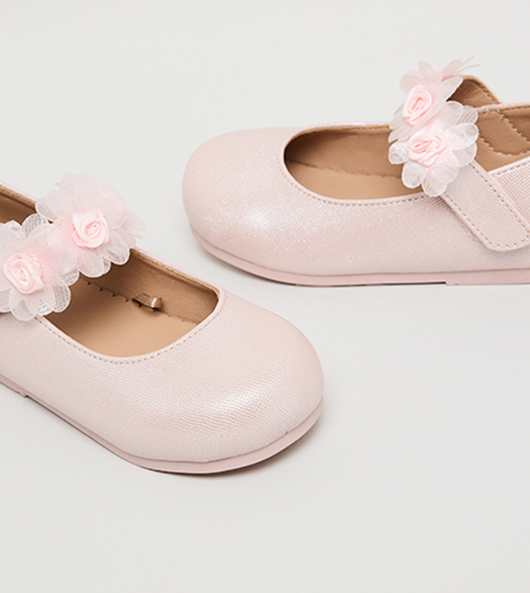 Appliqued Mary Jane Shoes