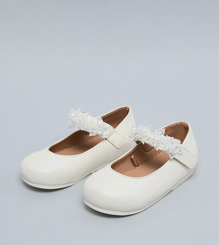 Appliqued Mary Jane Shoes