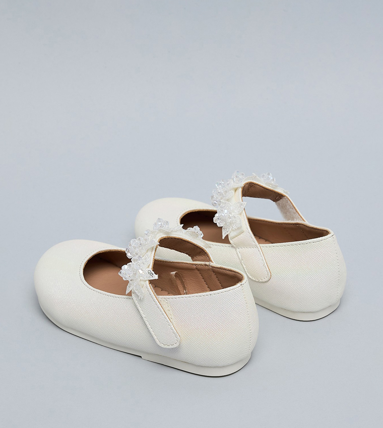 Appliqued Mary Jane Shoes