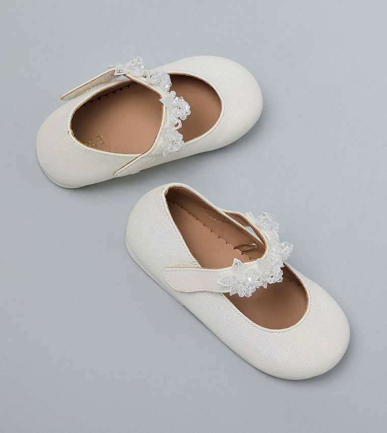 Appliqued Mary Jane Shoes