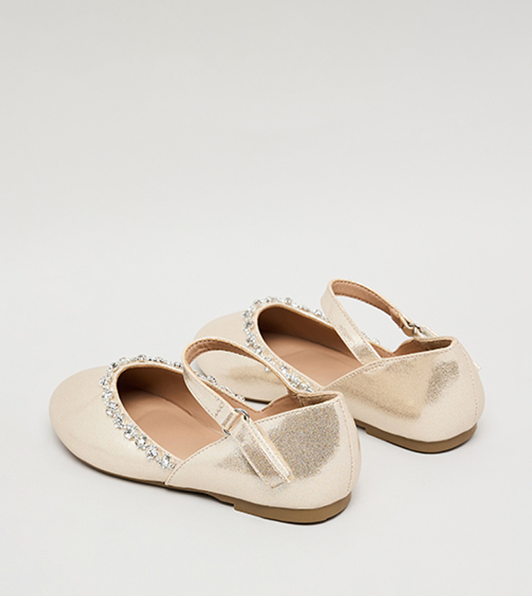 Embellished Flat Shoes