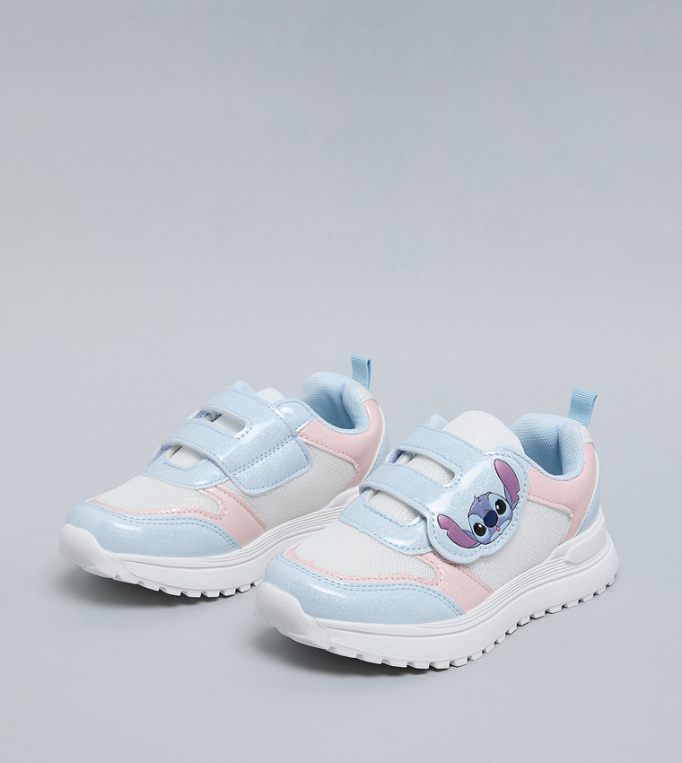 سنيكرز بحزام فليكرو 