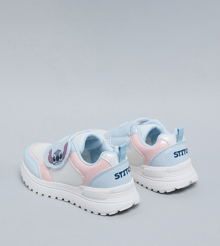 سنيكرز بحزام فليكرو 