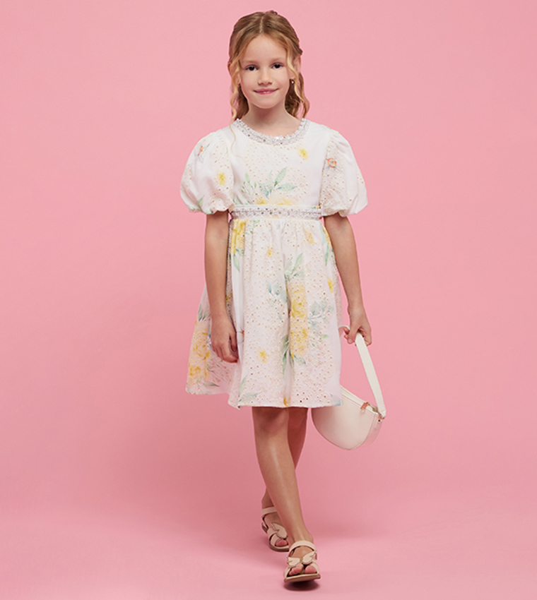 فستان شيفلي كم بقبة مستديرة باف بقصة A 