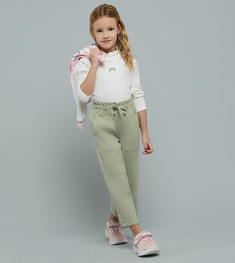 بنطلون واسع سادة برباط على الخصر