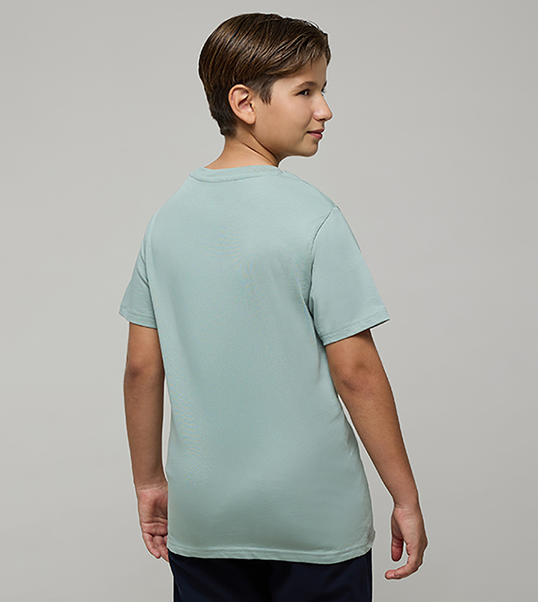 تيشيرت كم قصير بقبة مستديرة وطبعة