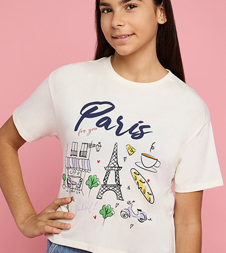 تيشيرت كم قصير بقبة مستديرة بطبعة