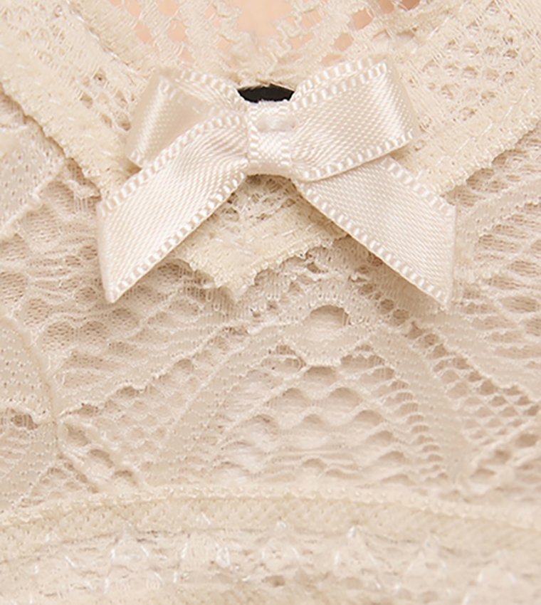 صدرية تيشيرت دانتيل بدون سلك - قطعتين 