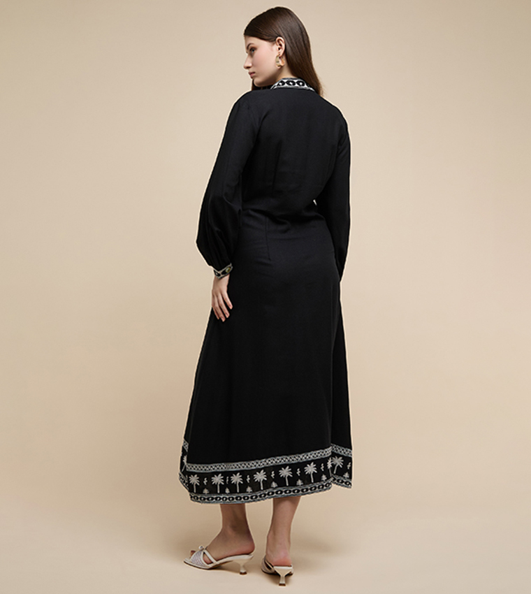 Embroidered Midi Dress with Mandarin Collar and Long Sleeves