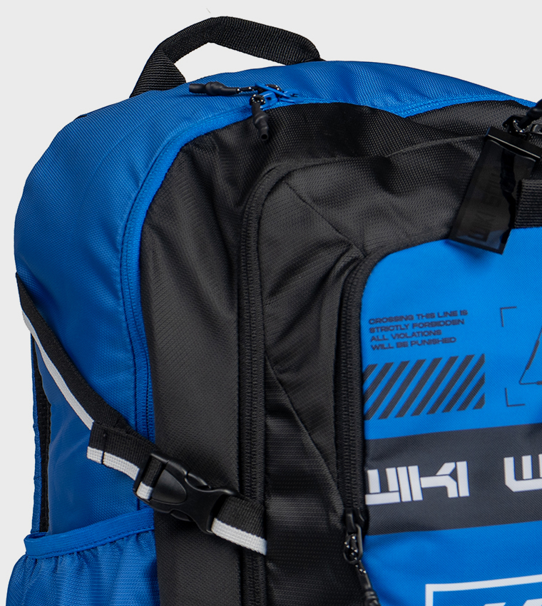 حقيبة ظهر ترايب بسحاب وطبعة