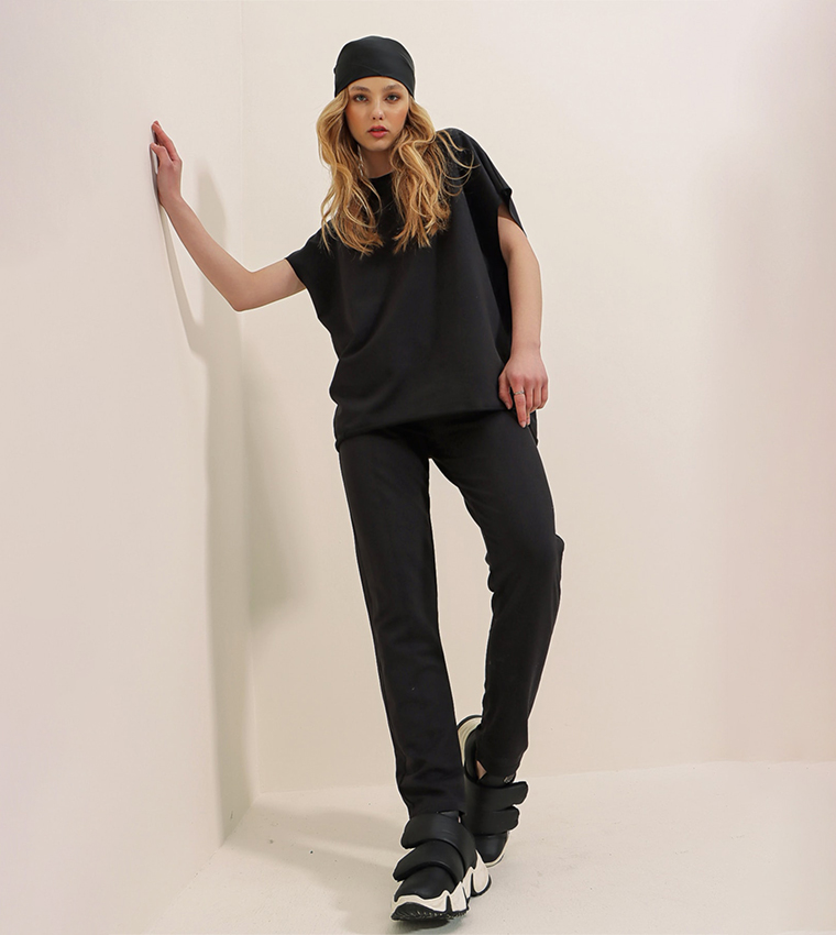 Crew Neck Comfortable Fit Tracksuit Set 