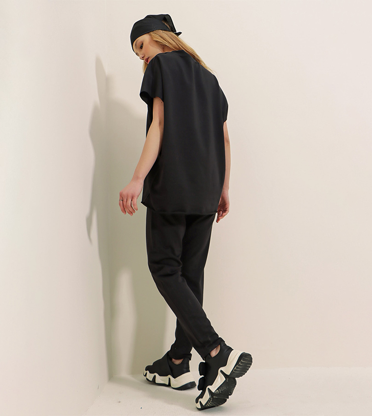 Crew Neck Comfortable Fit Tracksuit Set 