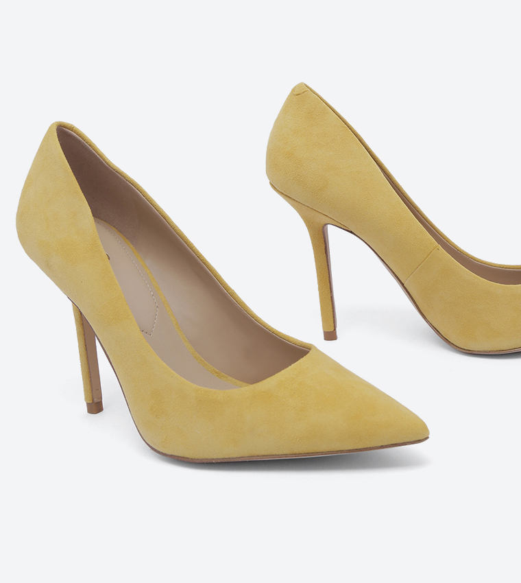 Mustard hotsell yellow pumps