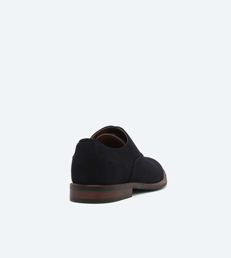FRESIEN Solid Lace-Up Derby Shoes