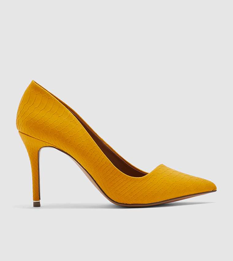 Mustard pumps 2025