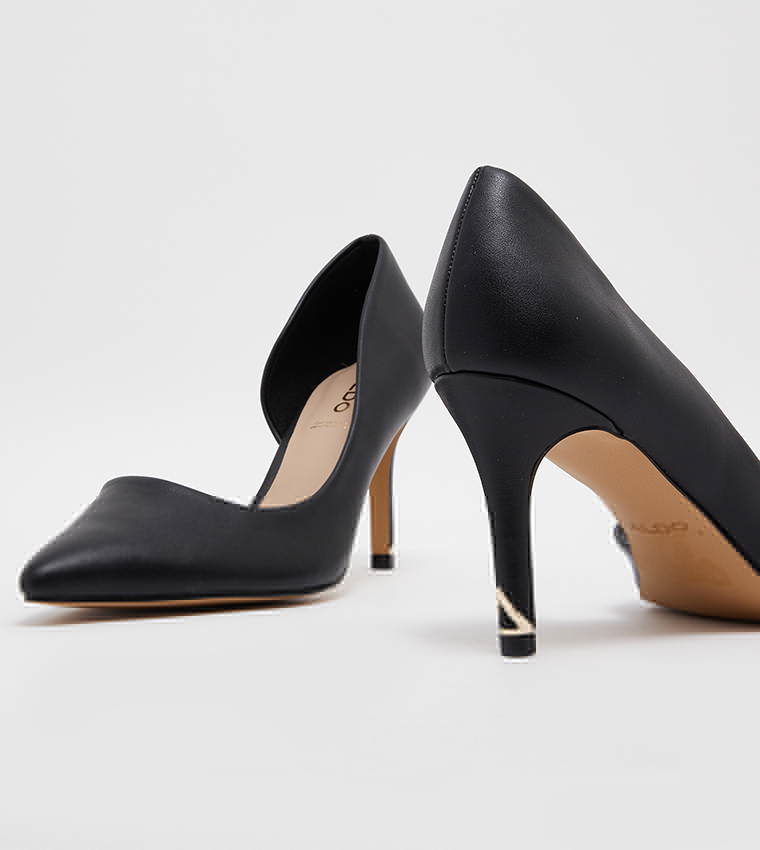 VRALG Pointed Toe Pumps